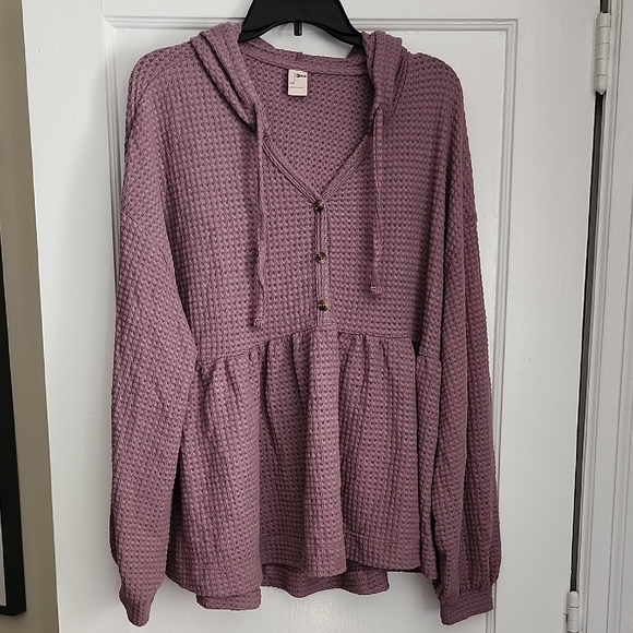 SO® Peplum Henley Hoodie - Picture 3 of 11